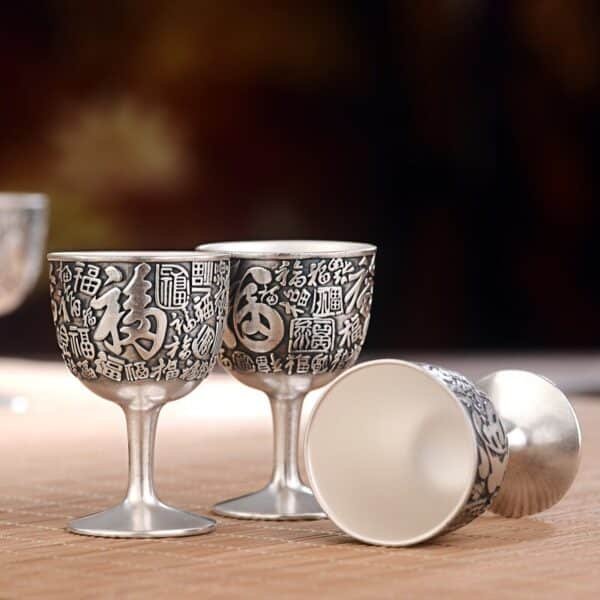Silver Wine Glass Set glass details