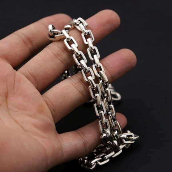 Large Link Silver Chain holded