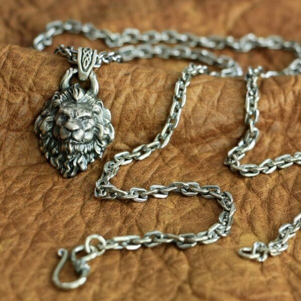 Silver Lion Head Pendant with silver necklace