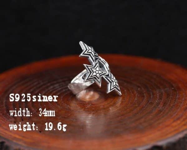 Four Stars Silver Ring measures