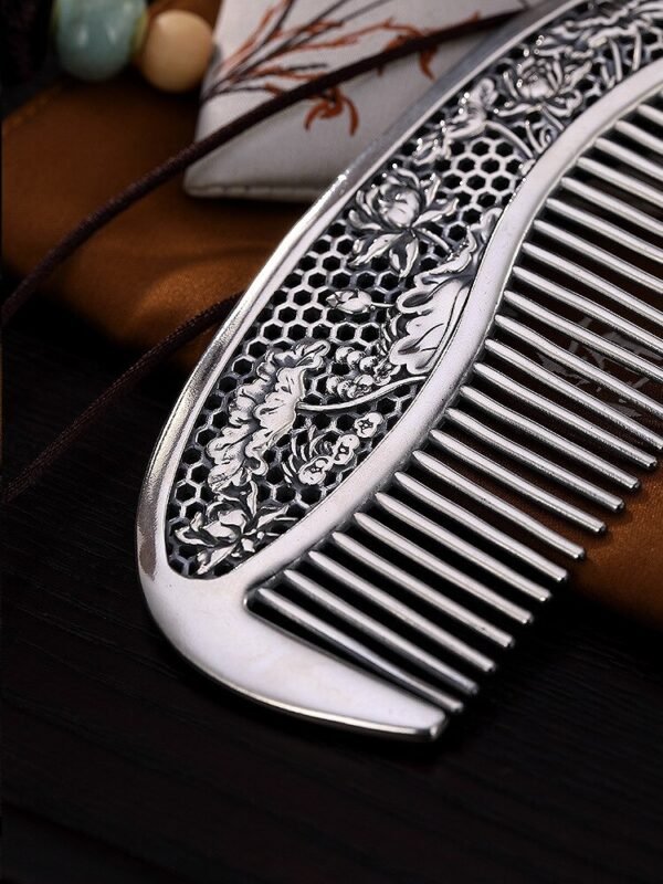 Prom hair Combs Silver demo details engraving