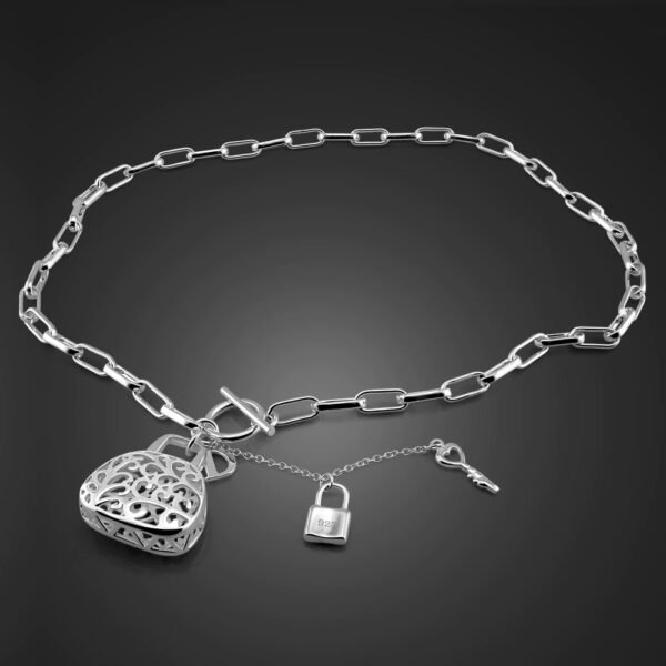 Heart Lock Chain Necklace bag face view