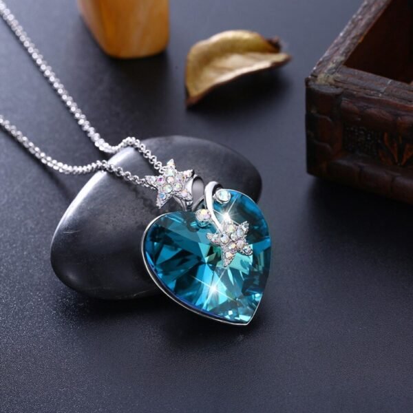 Star And Heart Crystal Pendant profile view