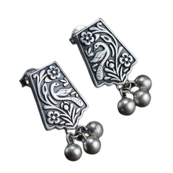 Shield earrings silver demo