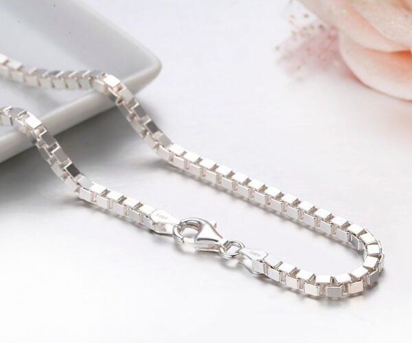 Silver Necklace 925 cubic link clasp details