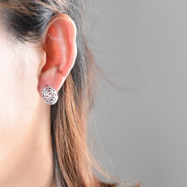 Silver Earrings 925 round wave clips on ear