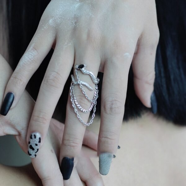 Silver Ring 925 elegant chain example finger