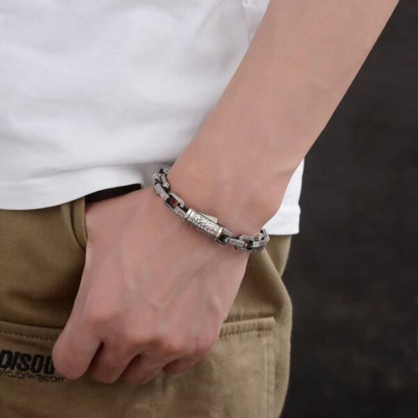 Silver Bracelet 925 cloud link on wrist